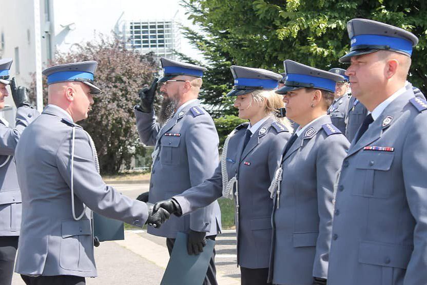 Policjanci dziś świętują. Sprawdź, kto dostał awans