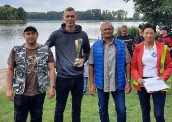 Łowili na zakończenie lata