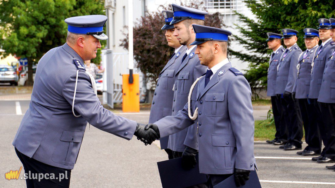 Policjanci dziś świętują. Sprawdź, kto dostał awans