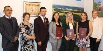 Nauczycielki z awansami. Dziś złożyły ślubowanie