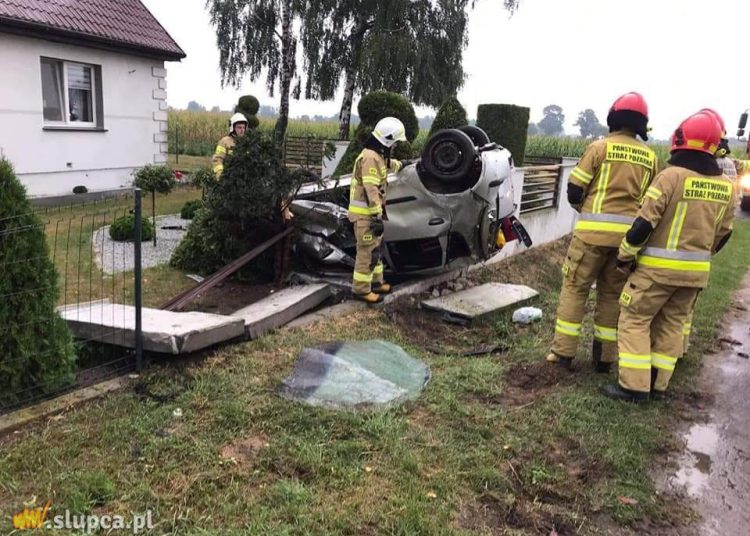 Dachował w Chwalibogowie