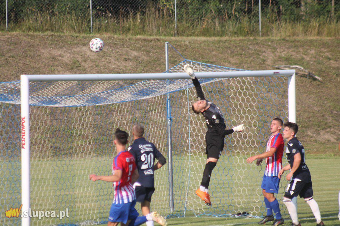 Piłkarska sobota. Inauguracyjna porażka Polanina