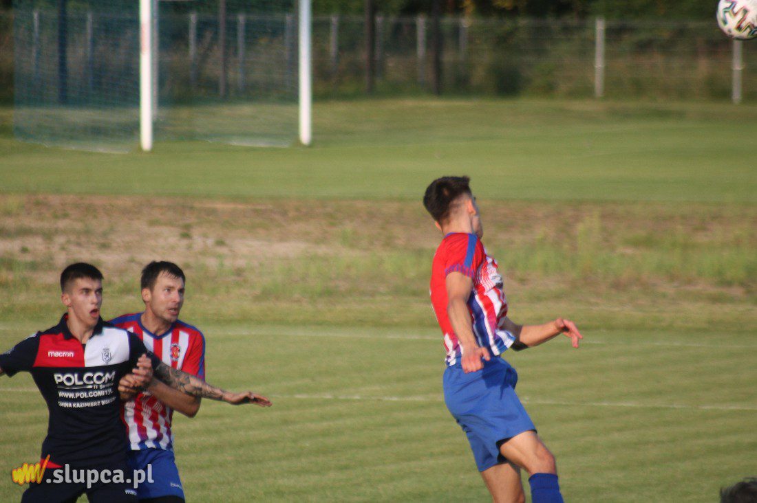 Piłkarska sobota. Inauguracyjna porażka Polanina