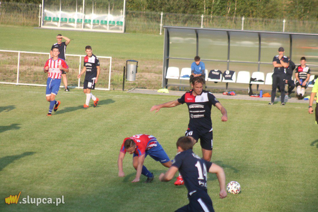 Piłkarska sobota. Inauguracyjna porażka Polanina