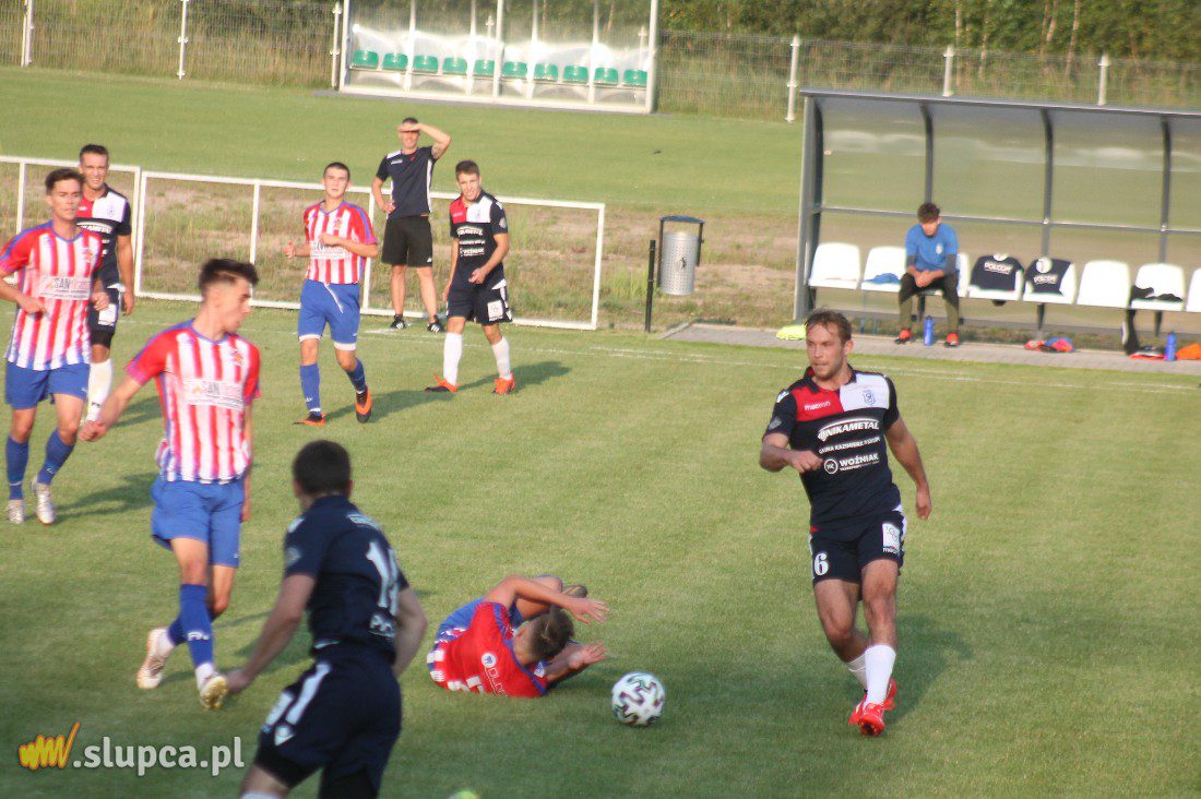 Piłkarska sobota. Inauguracyjna porażka Polanina