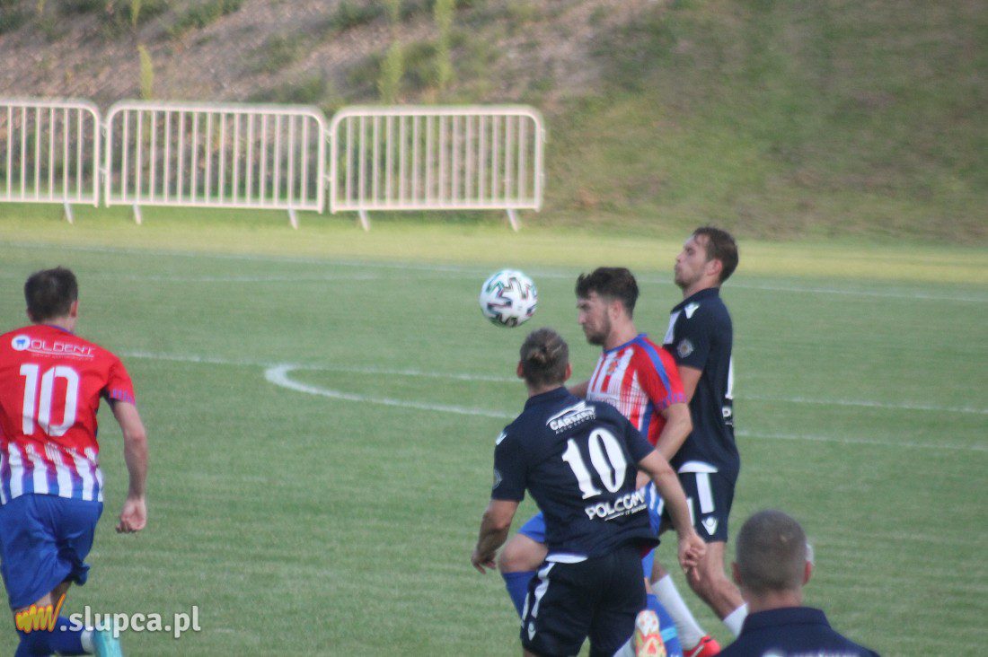 Piłkarska sobota. Inauguracyjna porażka Polanina