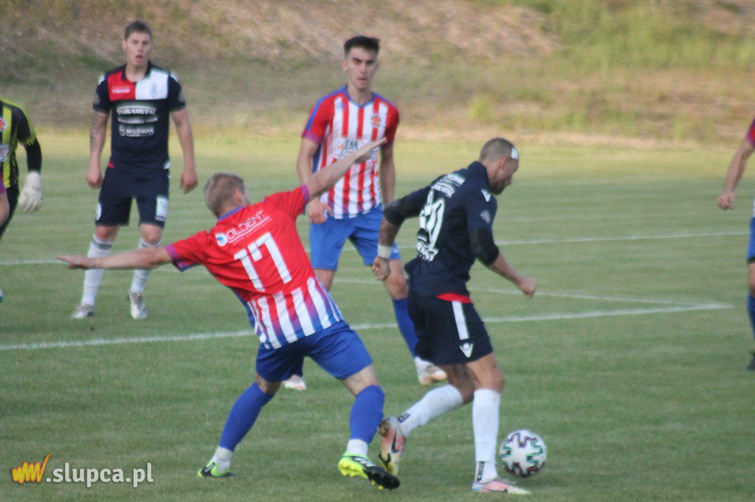 Piłkarska sobota. Inauguracyjna porażka Polanina