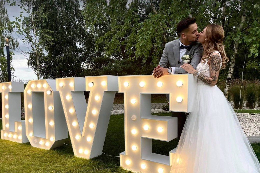 Natalia i Bartek. Wszystkiego najlepszego!