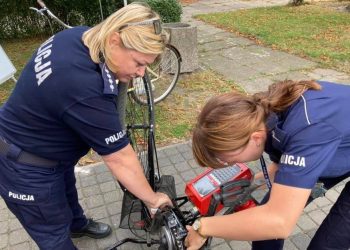 Policjanci znakowali rowery w Strzałkowie