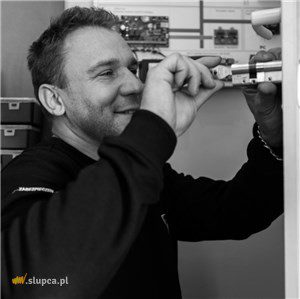 Wymiana zamka samodzielna czy z pomocą ślusarza?