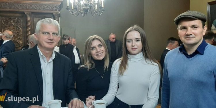 Występ w Gosławicach podczas uroczystości upamiętniającej ofiary Holokaustu