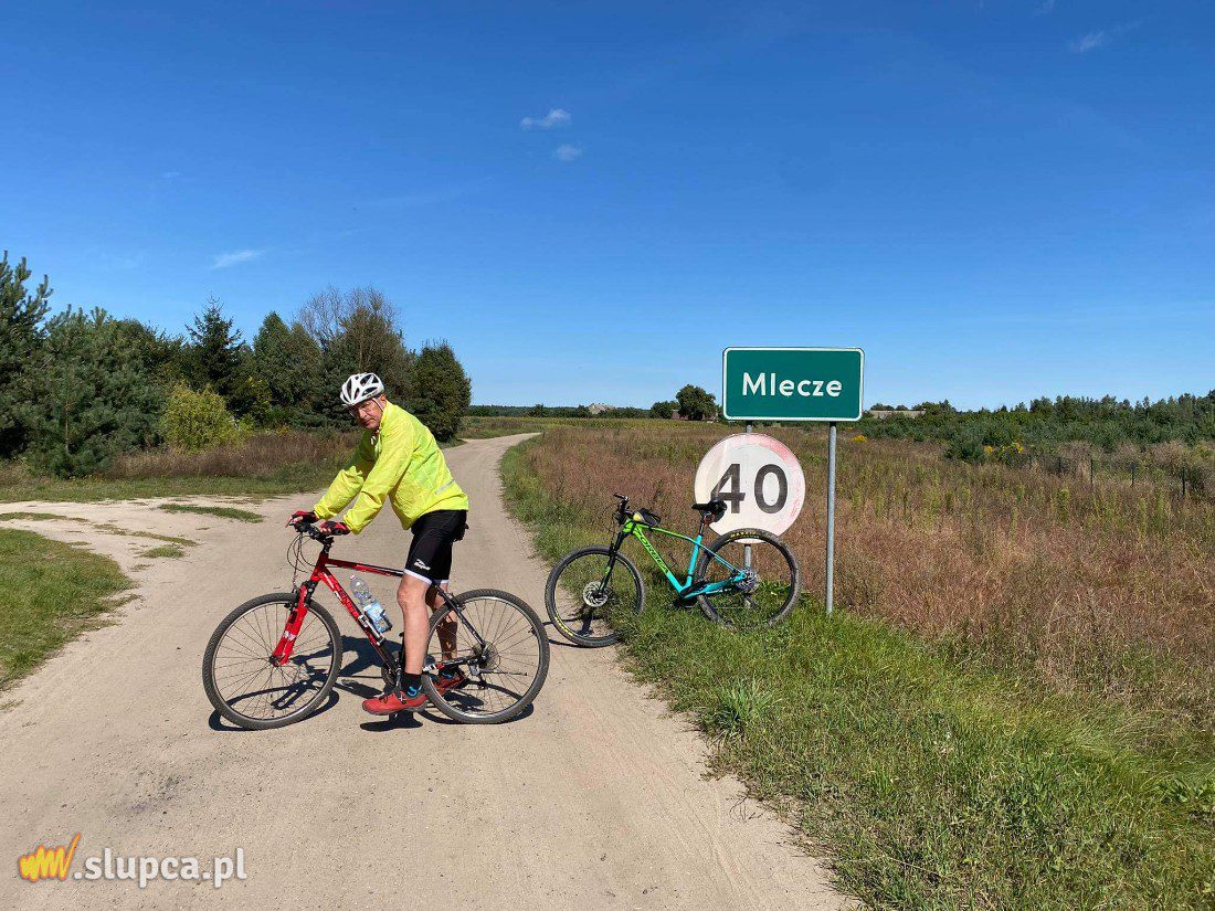 Starosta przemierza rowerem drogi powiatu. 20-letnie zaniedbania PSL-u