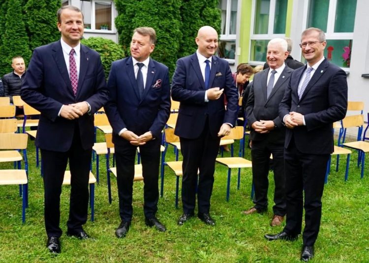 Ruszyła największa oświatowa inwestycja w gminie Lądek