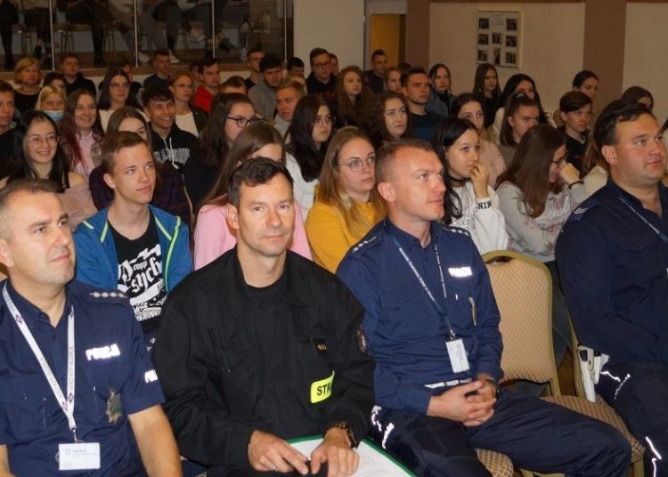 Z młodzieżą o bezpieczeństwie na drodze