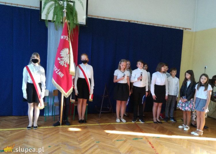 Rozpoczęcie roku szkolnego w Cieninie Kościelnym