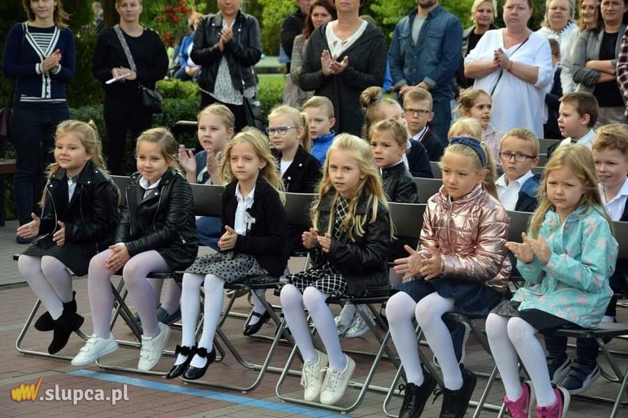 W Strzałkowie i Wólce dzieci powróciły do szkół