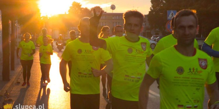 Biegną z Zagórowa do Poznania. W szczytnym celu