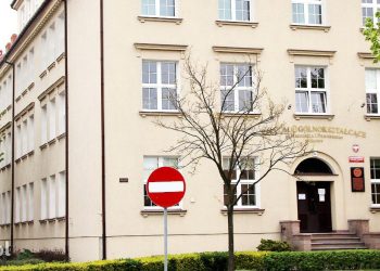 Powiat nagrodzi 10 nauczycieli. Znamy listę wyróżnionych