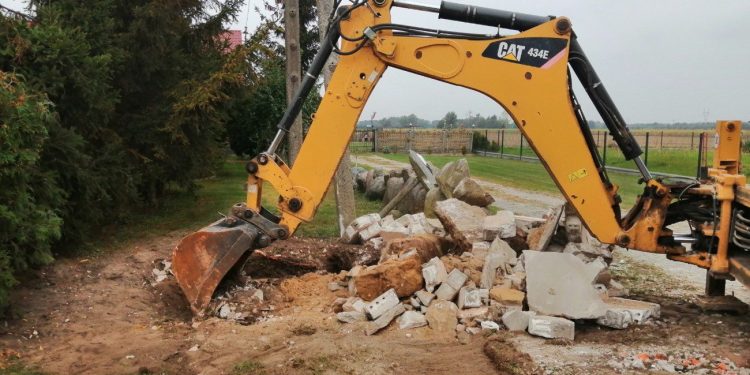 Wyburzają przystanki w gminie