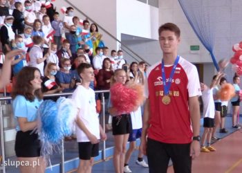 Mistrz Świata wrócił do domu. Zobacz, jak Ostrowite powitało Kacpra