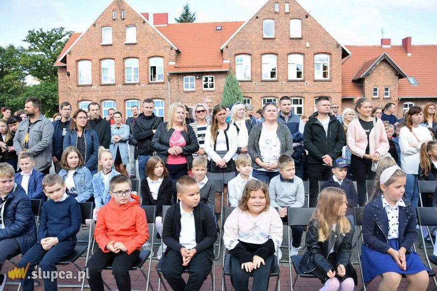 W Strzałkowie i Wólce dzieci powróciły do szkół