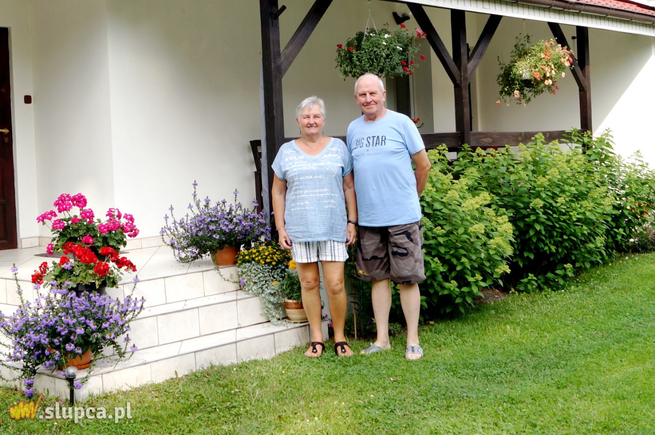 Ogród przy jeziorze