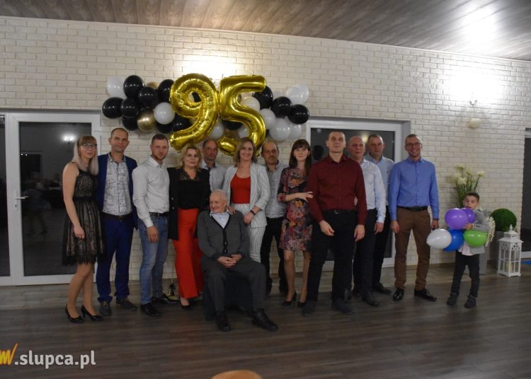 95 lat pana Eugeniusza. Rodzina przygotowała niespodziankę