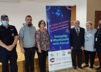Z seniorami z Powidza o cyberzagrożeniach