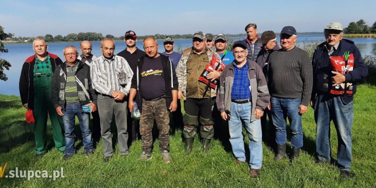 Zakończyli sezon nad jeziorem