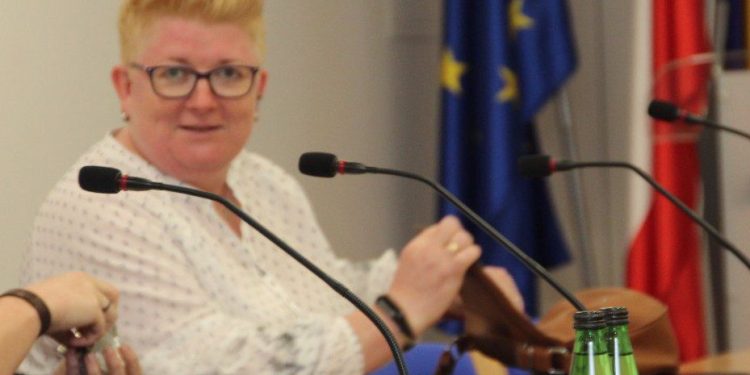 Z aktywnością miejskich radnych trochę lepiej