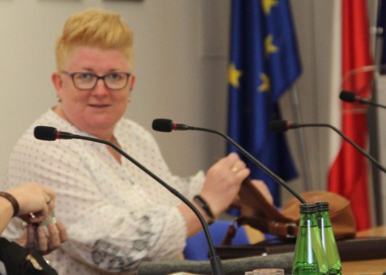 Z aktywnością miejskich radnych trochę lepiej