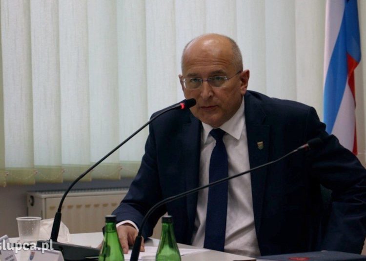 Starosta i zarząd odwołani!