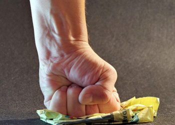 Była dyrektorka oskarża gminę o mobbing