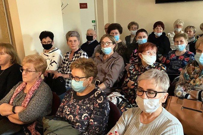 Z seniorami o cyberprzestępczości