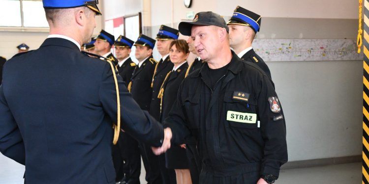 Po 29 latach zakończył służbę