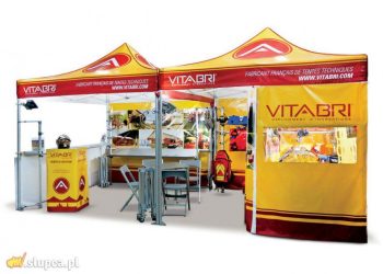 Dlaczego warto korzystać z namiotów reklamowych?