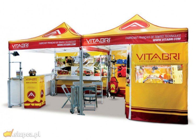 Dlaczego warto korzystać z namiotów reklamowych?