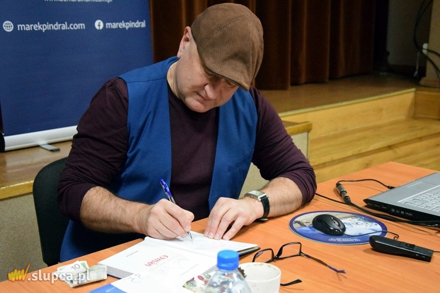 „Pocztówki ze świata” Marka Pindrala