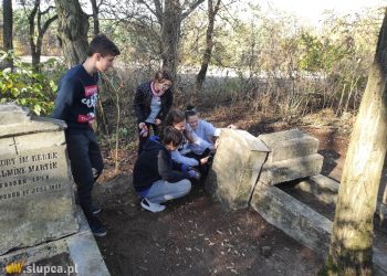 Posprzątali cmentarze w Brzozogaju, Dołach i Kierzu
