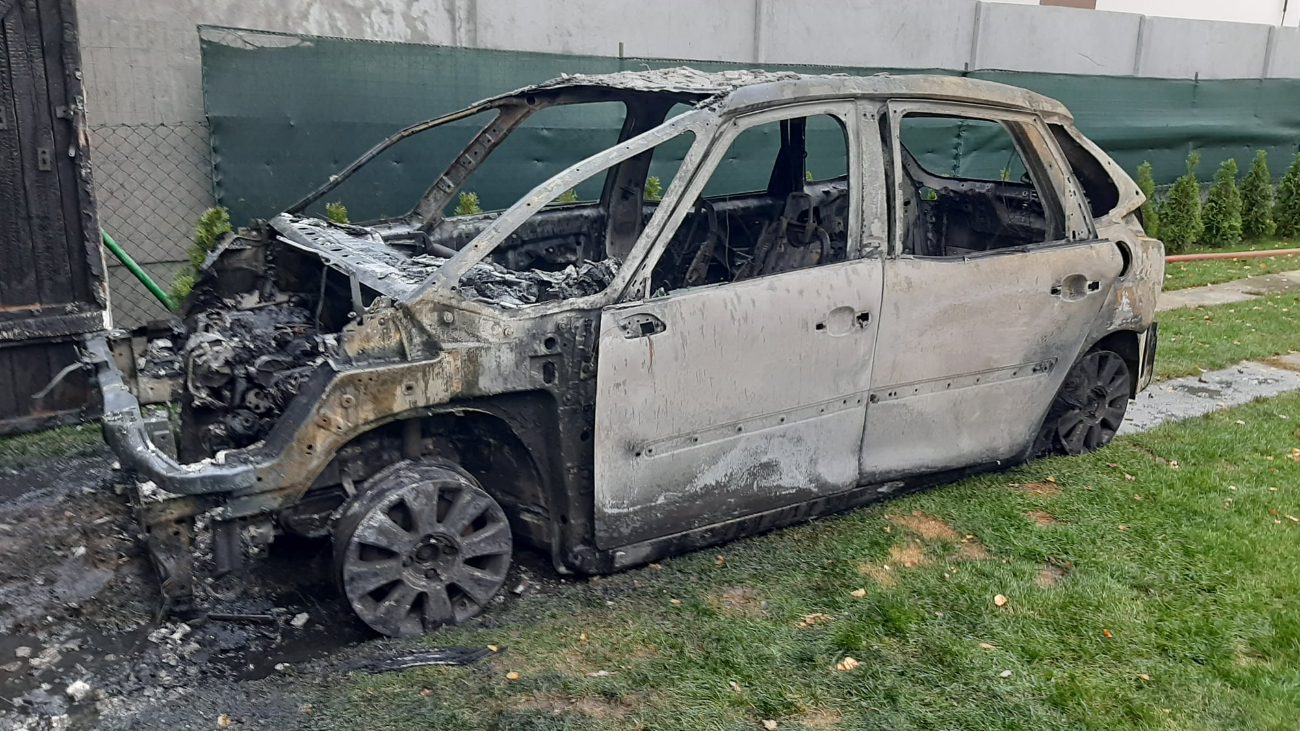 W Kamieniu spłonął samochód