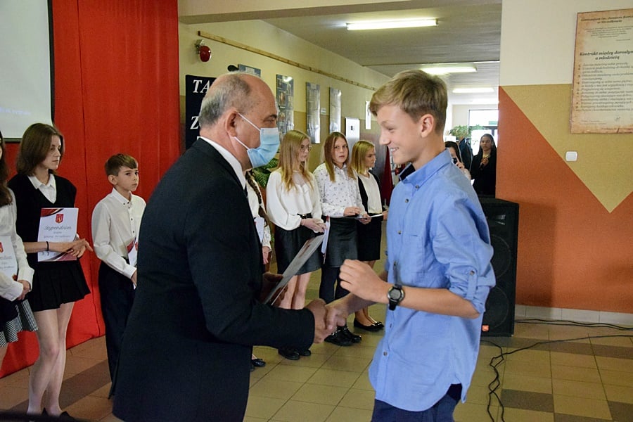 Strzałkowo: Najlepsi uczniowie nagrodzeni ZDJĘCIA