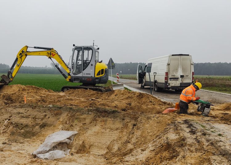 Budowa dróg obronnych. Zobacz, na jakim etapie są prace