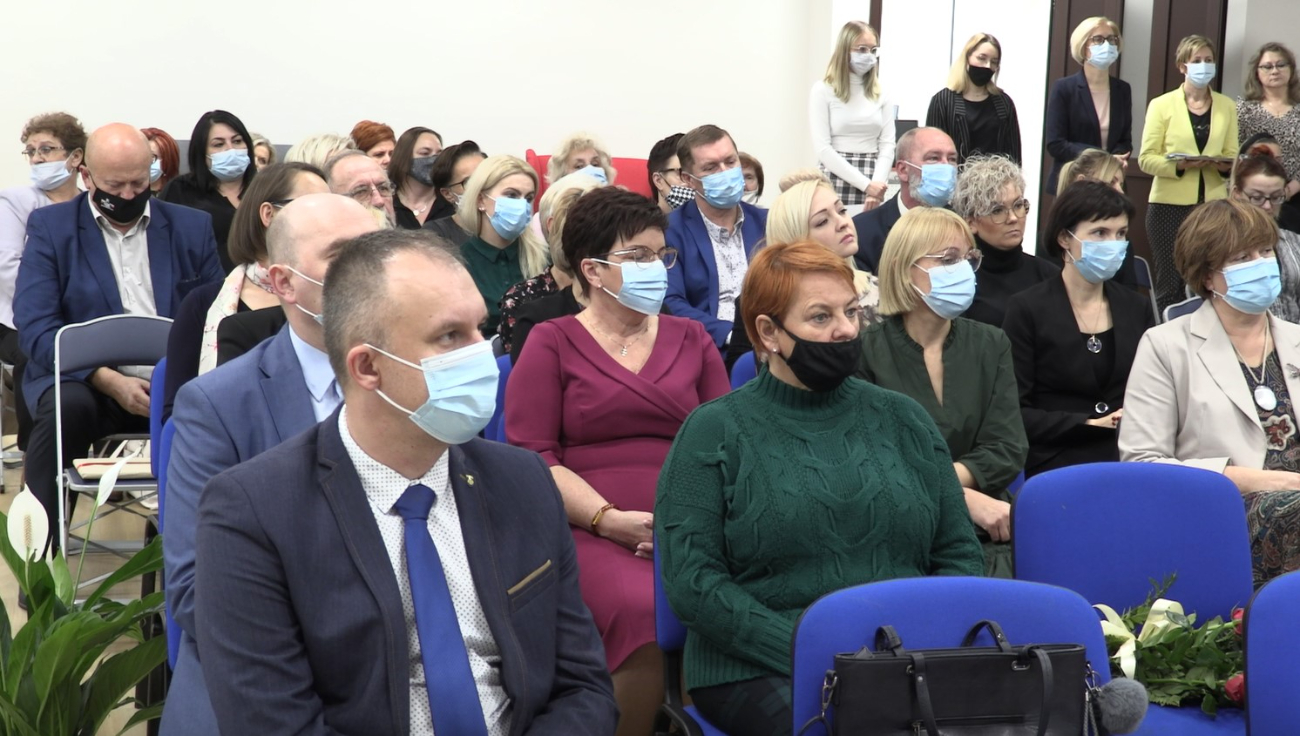 Biblioteka cztery razy większa. Jest pięknie