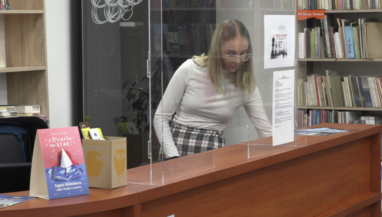 Biblioteka cztery razy większa. Jest pięknie