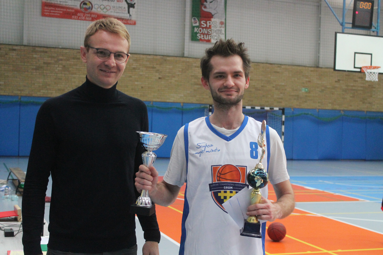 Mistrzowski tytuł przegrali w ostatniej kolejce