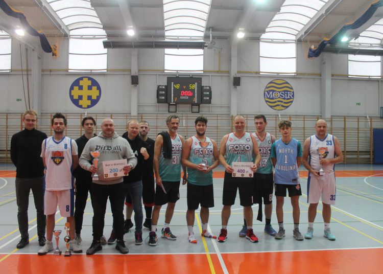 Mistrzowski tytuł przegrali w ostatniej kolejce