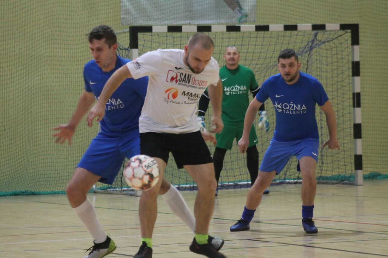 Dream Team przegrywa, OSP otwiera tabelę