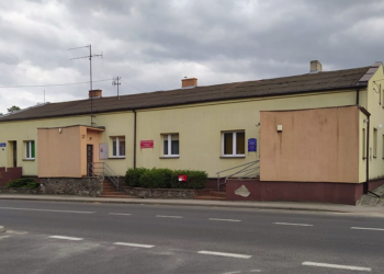 Zburzą bibliotekę i pocztę. Powstanie Gminne Centrum Kultury