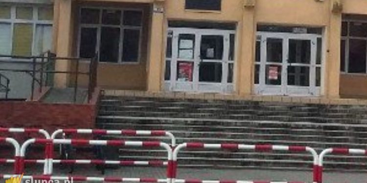 Uczniowie podstawówek znowu na kwarantannie