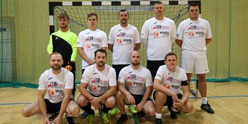 Dwanaście trafień pierwszego lidera